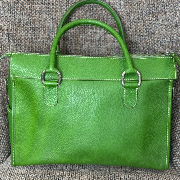 Dooney & Bourke Pebbled Leather Bag – Kelly Green - Picture 5 of 9